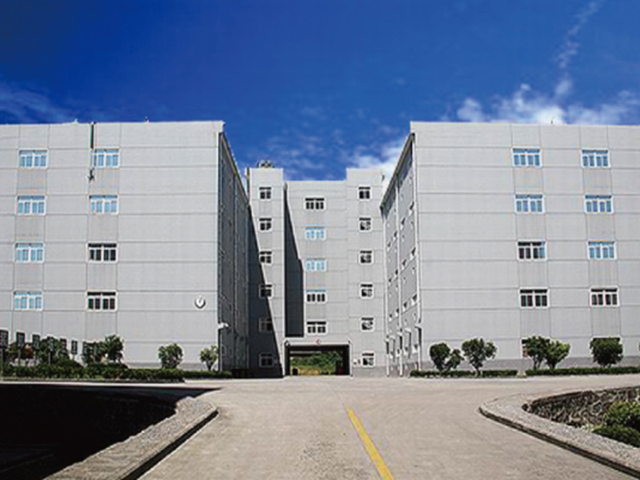 合肥卷煙廠二萬平方米片煙醇化庫工程榮獲安徽省建設(shè)工程“黃山杯”獎